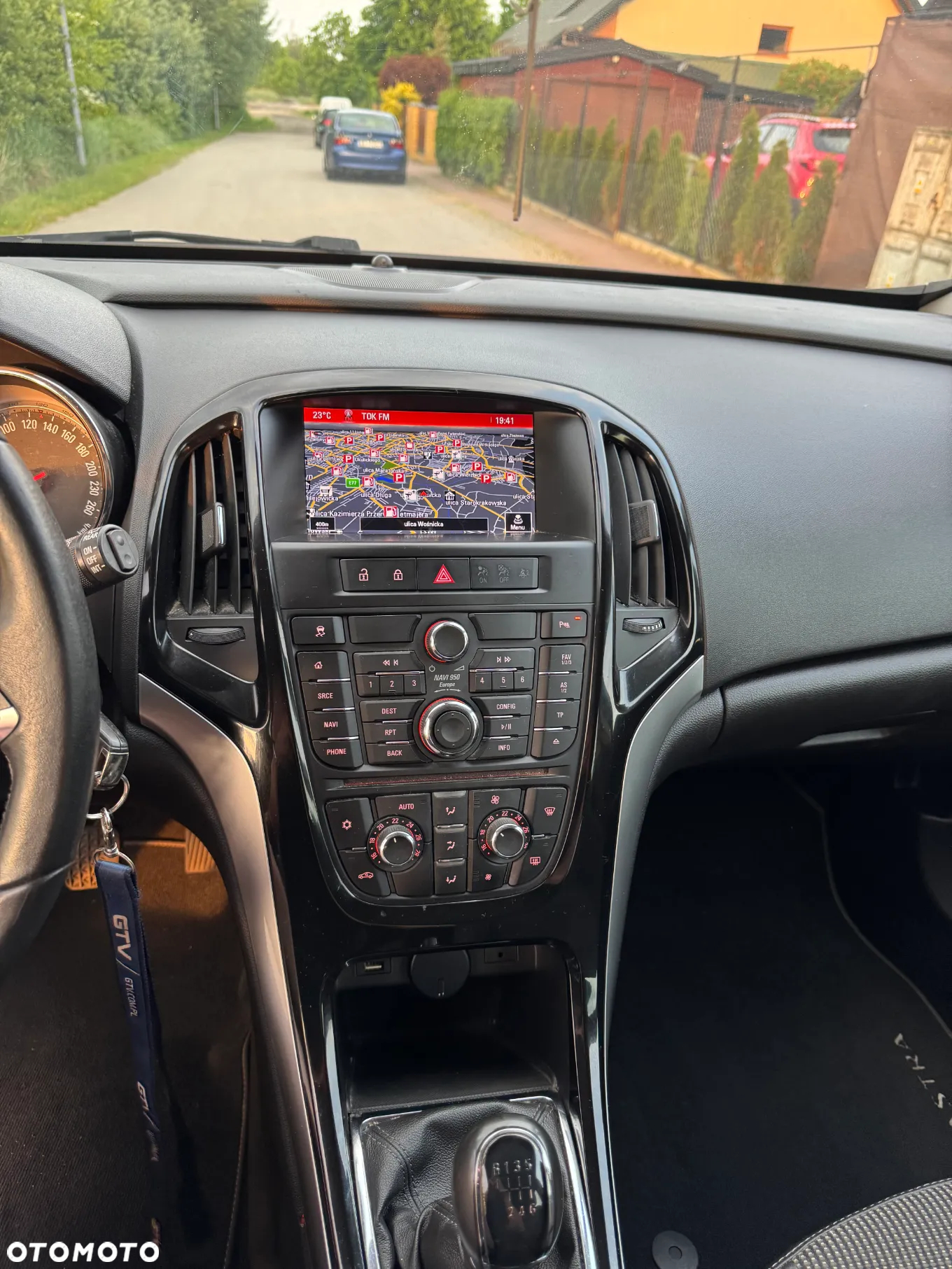 Opel Astra 1.4 Turbo Exklusiv - 10