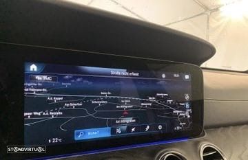 Mercedes-Benz E 300 de 4Matic 9G-TRONIC AMG Line - 12