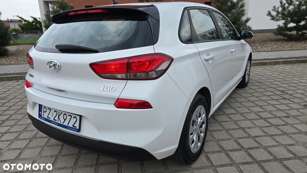 Hyundai i30 1.4 Comfort - 14