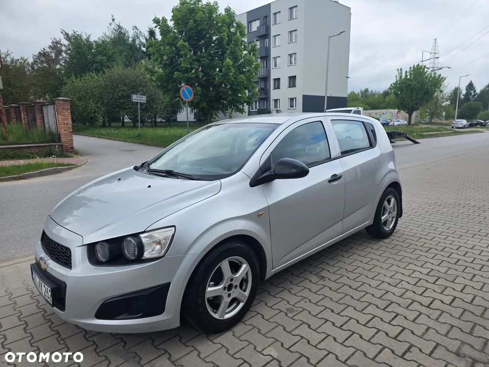 Chevrolet Aveo 1.2 LS - 33