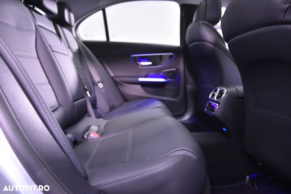 Mercedes-Benz C 300 MHEV 4MATIC - 13