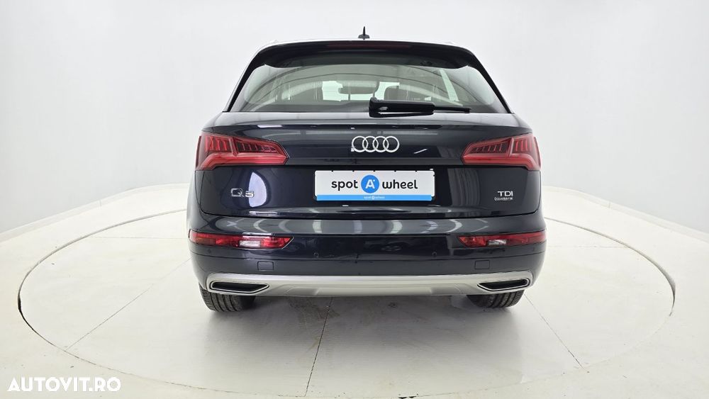 Audi Q5 2.0 40 TDI quattro S tronic Basic - 8