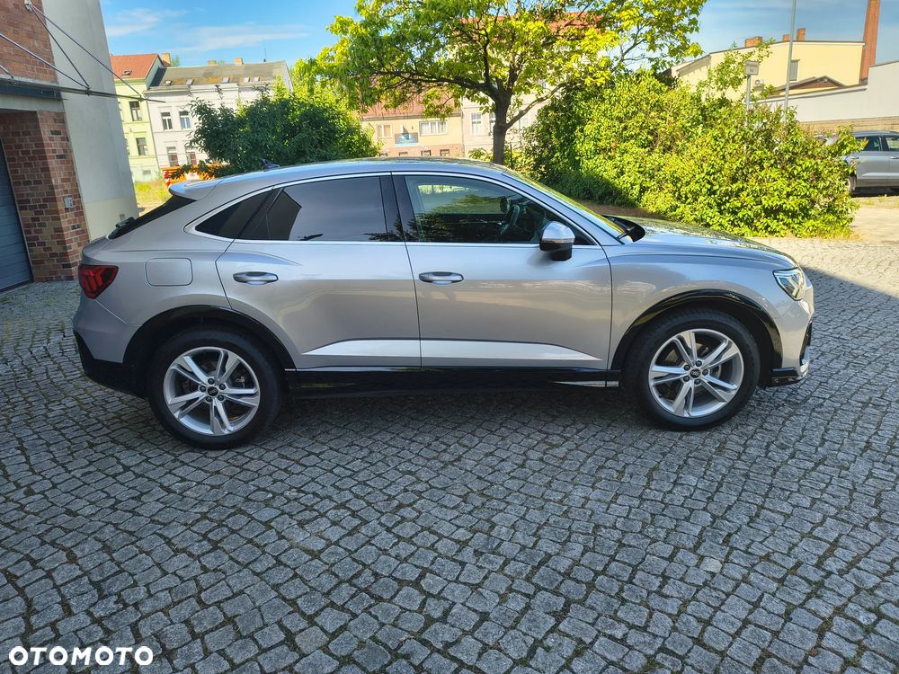 Audi Q3 Sportback 35 TFSI S tronic S line - 2