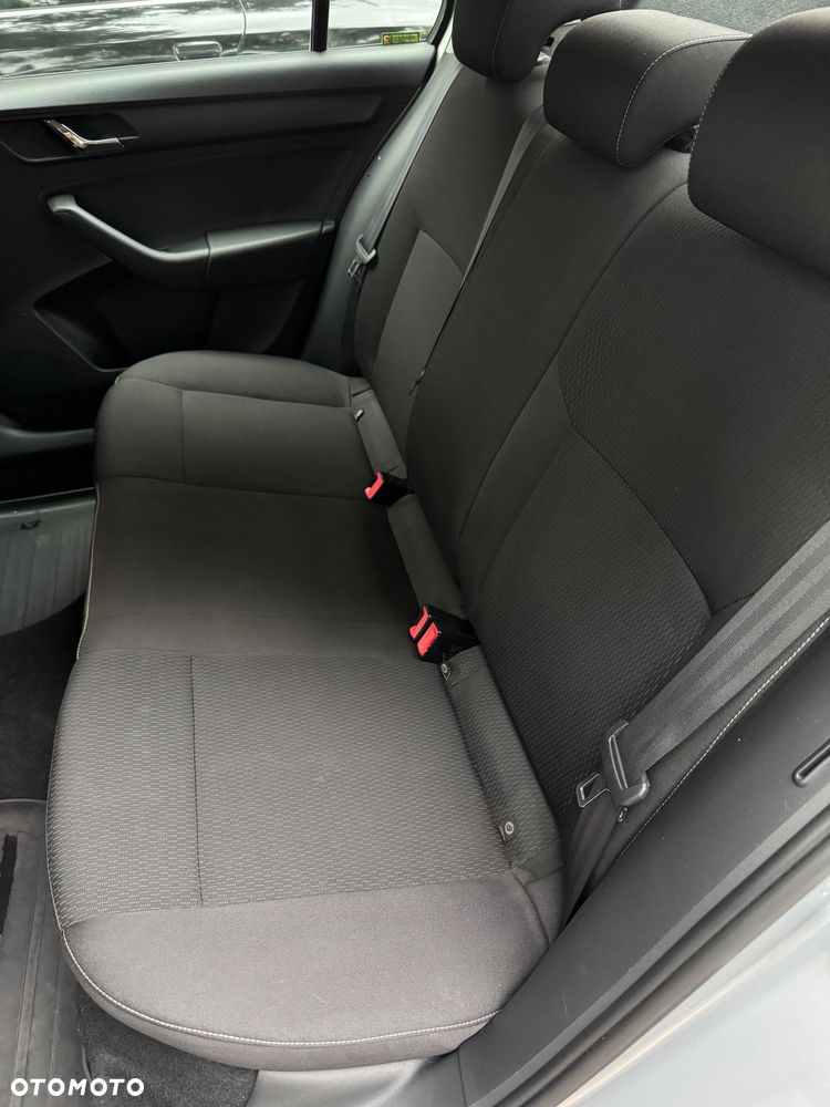 Skoda RAPID 1.6 TDI DPF Active - 10