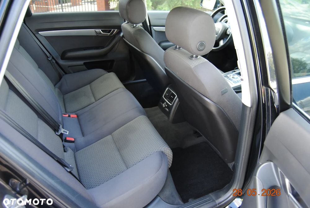 Audi A6 Limousine 2.4 - 15