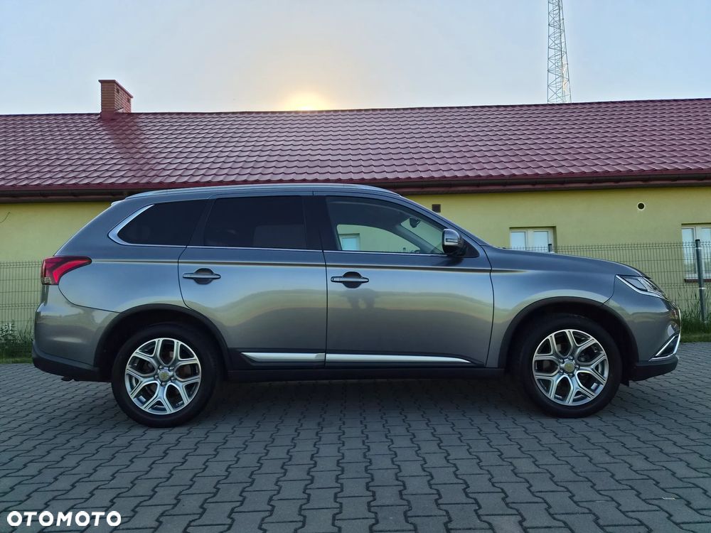 Mitsubishi Outlander - 18