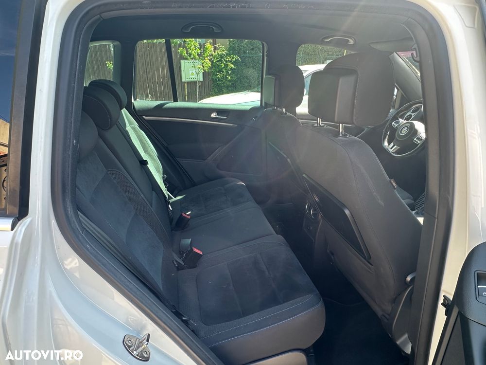 Volkswagen Tiguan - 10