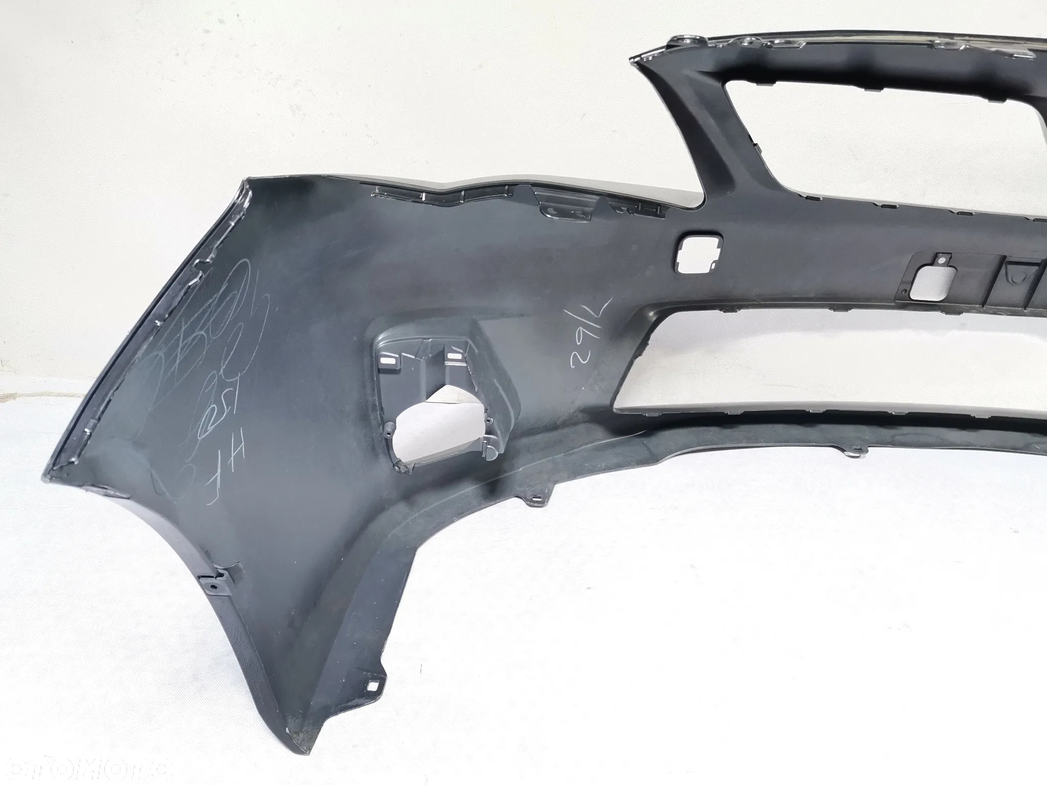 Zderzak Przód Przedni TOYOTA COROLLA E15 Lift 10-13 - 15
