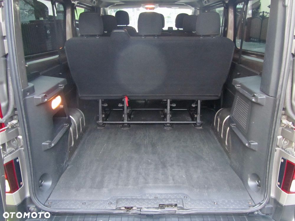 Renault Trafic - 21