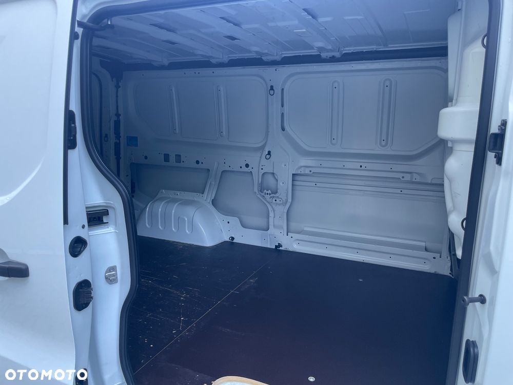 Renault Trafic Long L2H1 Vivaro Talento Custom Expert Boxer Nv 300 - 11