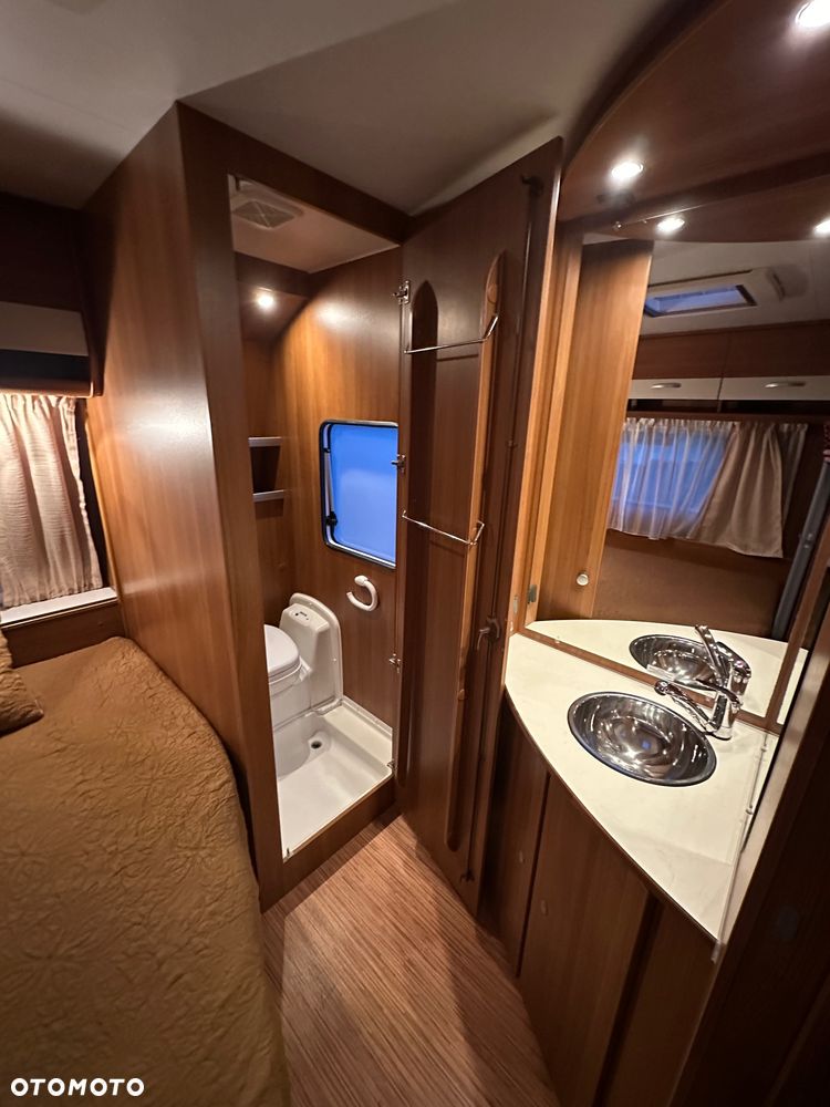 Hymer-Eriba CARADO C255 - 21
