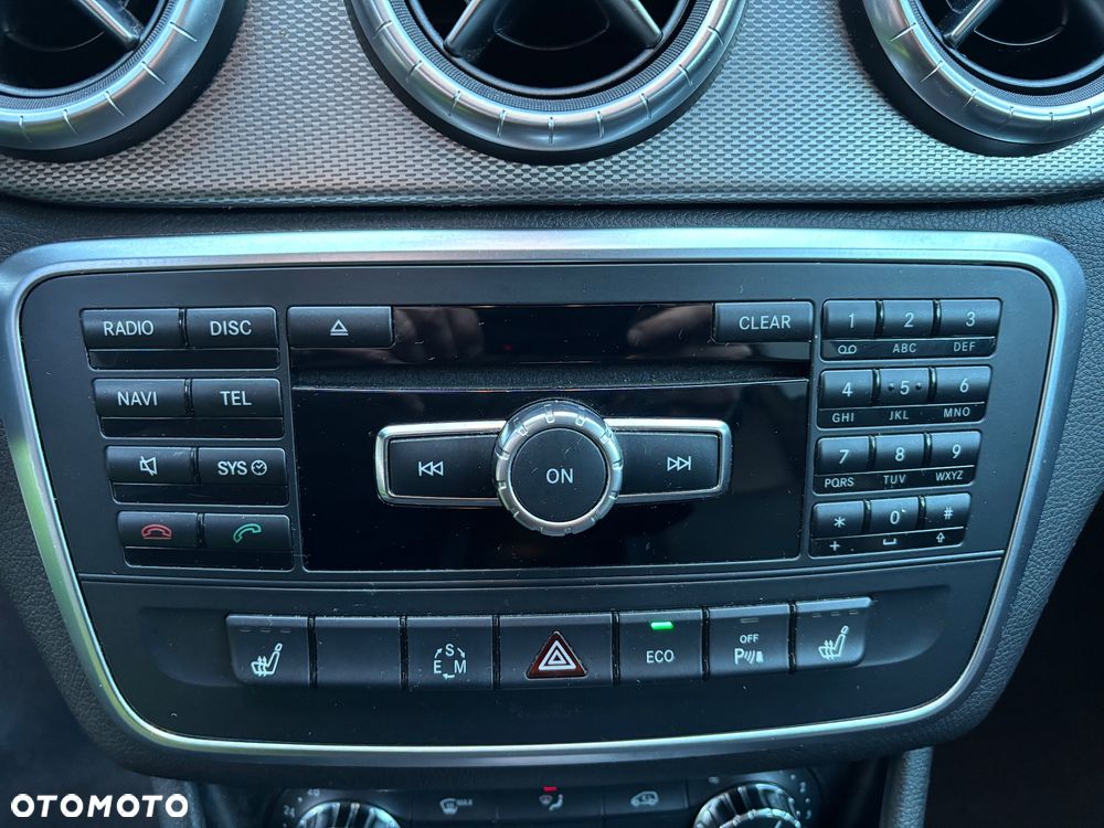 Mercedes-Benz CLA 250 7G-DCT AMG Line - 30