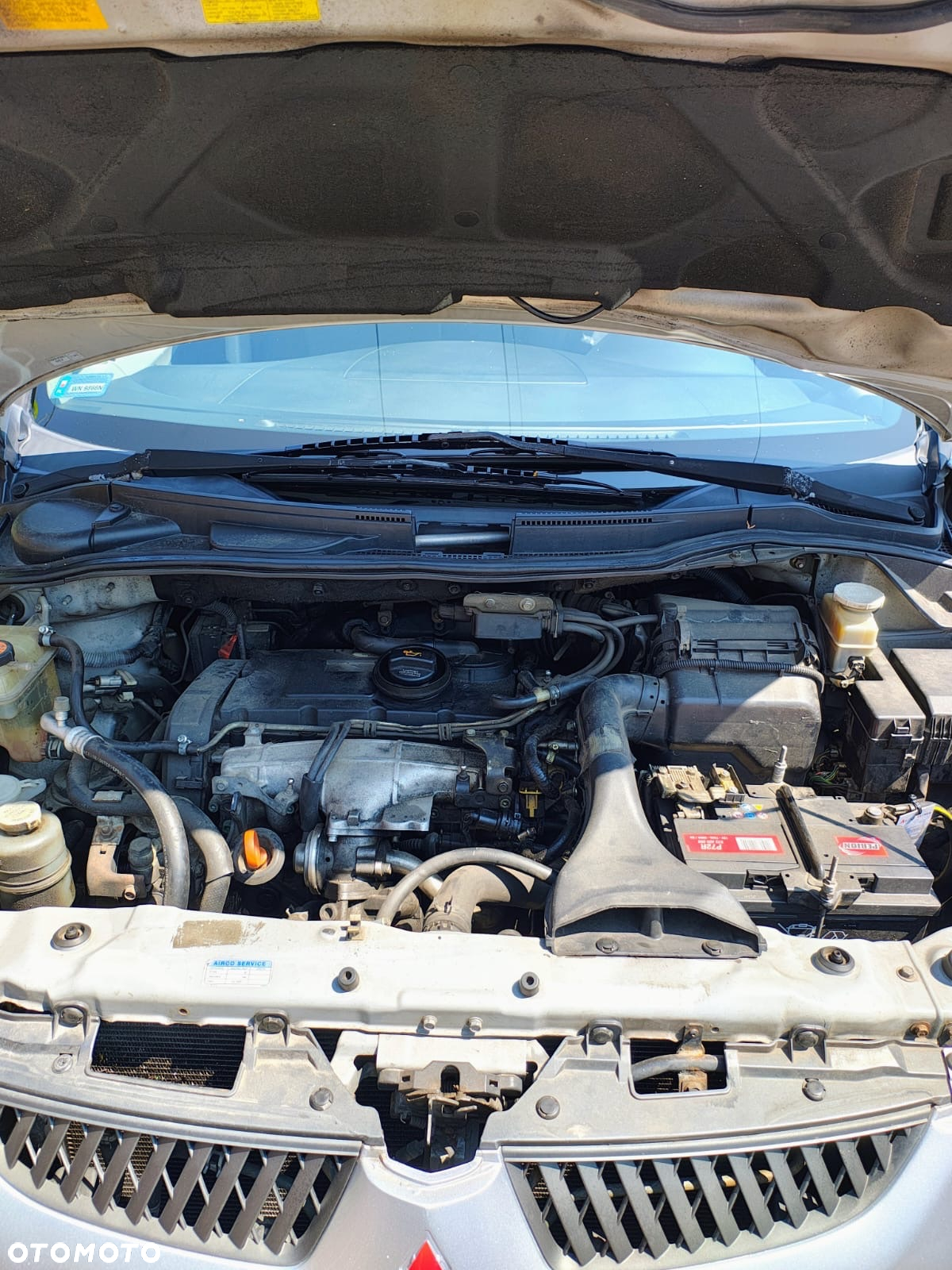 Mitsubishi Grandis - 14