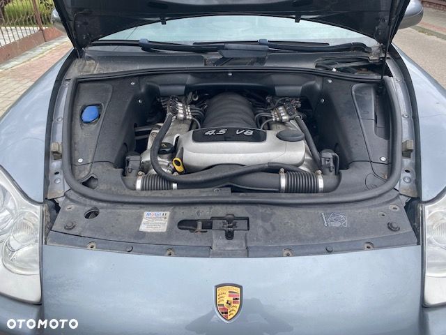 Porsche Cayenne - 12