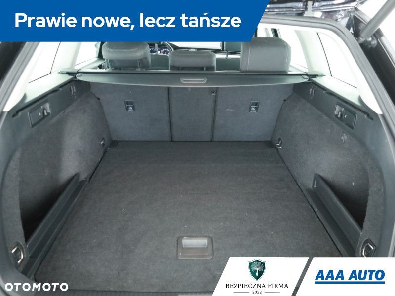 Volkswagen Passat Variant - 13