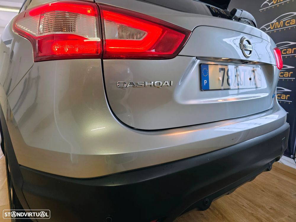 Nissan Qashqai 1.5 dCi N-Connecta 18 - 13