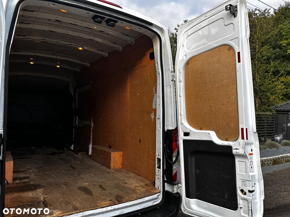 Ford Transit - 17