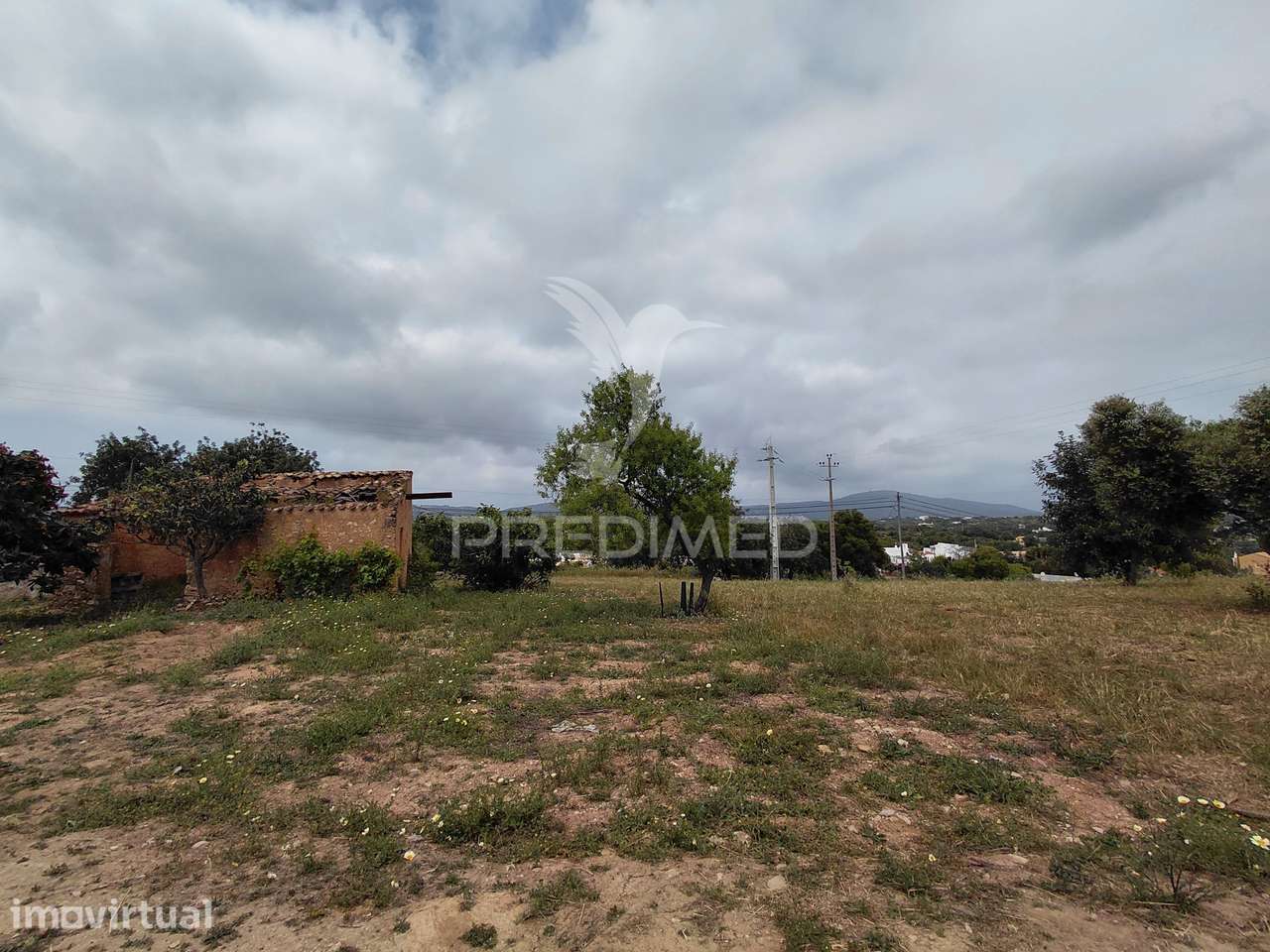 Moradia para Reconstrução com Terreno de 1.294 m² - Próximo de Olhã... - Grande imagem: 3/12
