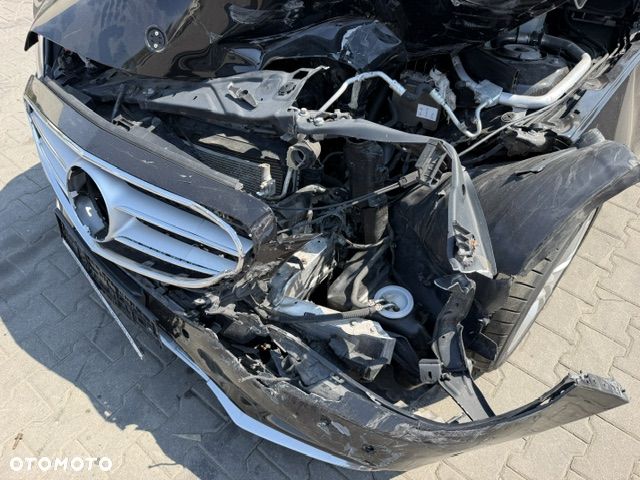 Mercedes-Benz Klasa E 400 4Matic 7G-TRONIC Avantgarde - 9