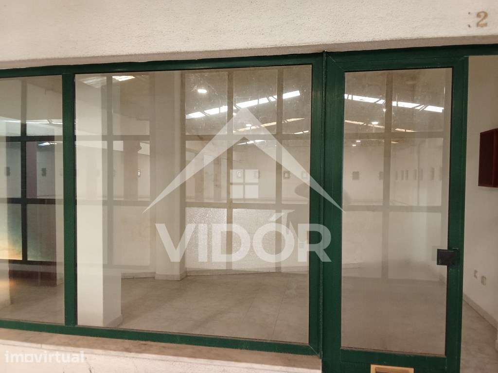 Loja com 24m2 no Mercado Municipal da Baixa da Banheira - Grande imagem: 3/7