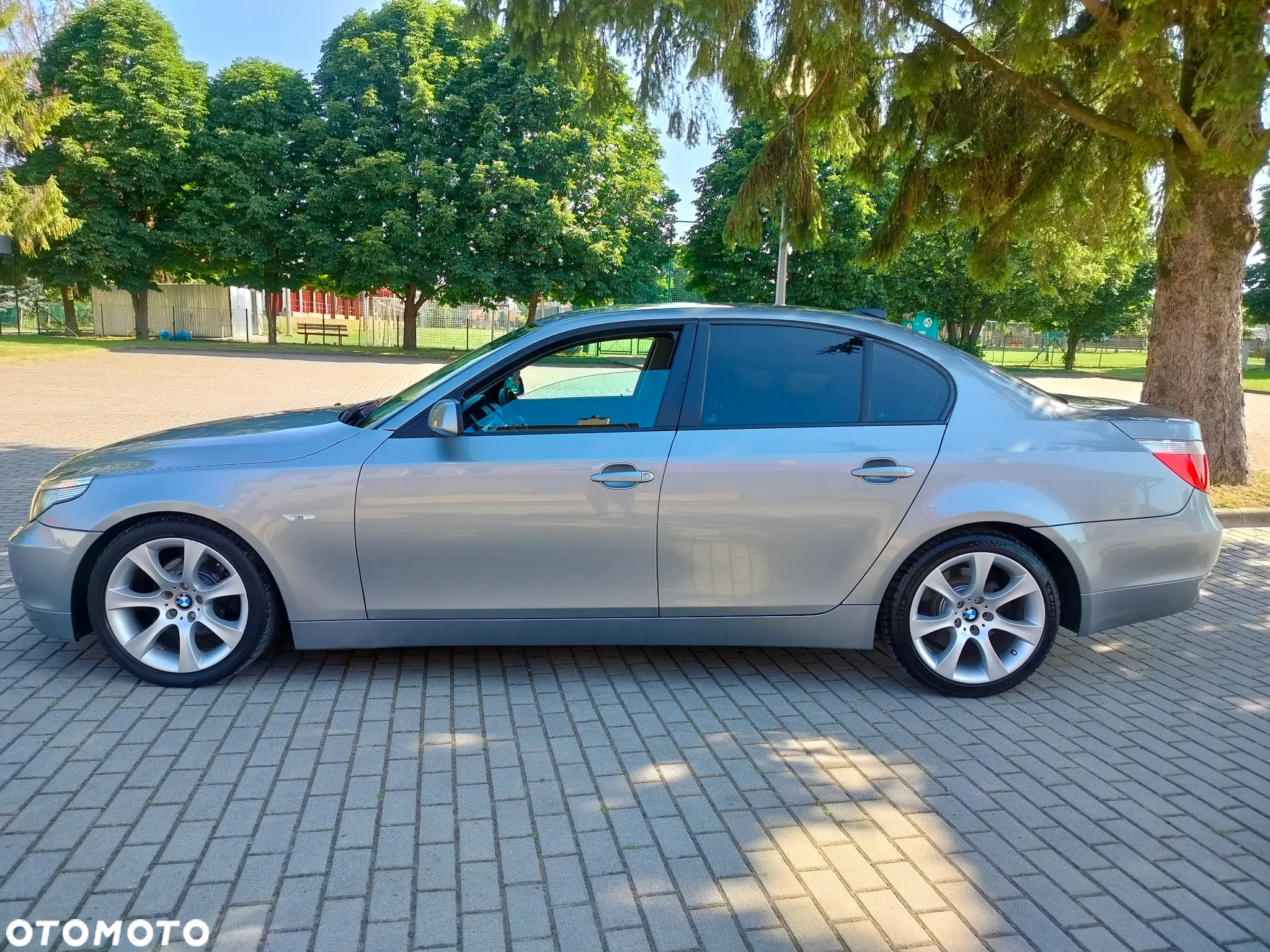 BMW Seria 5 525i - 7