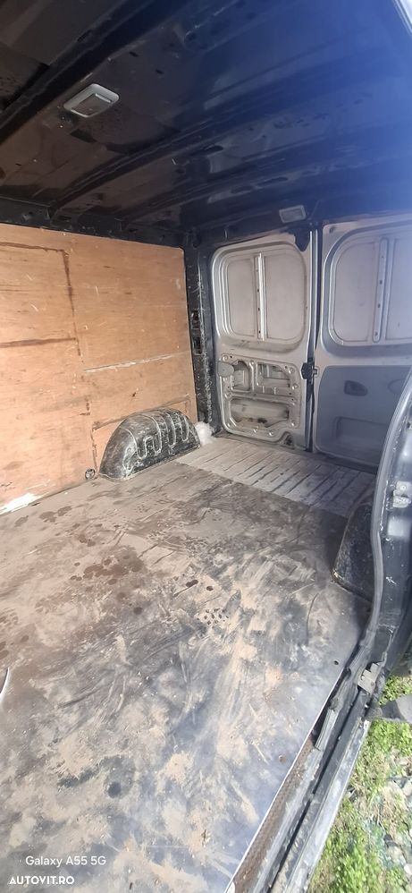 Dezmembrez Renaul Trafic Opel Vivaro - 7