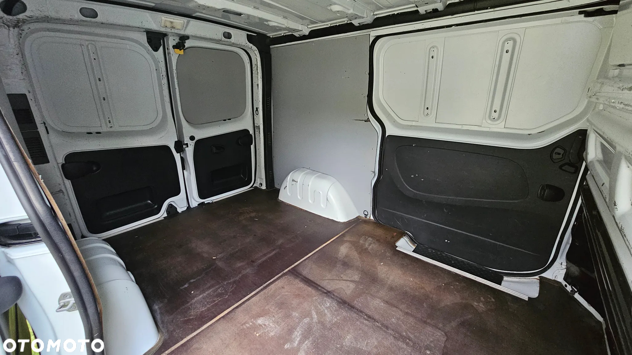 Renault Trafic 1,6DCI 120KM - 27