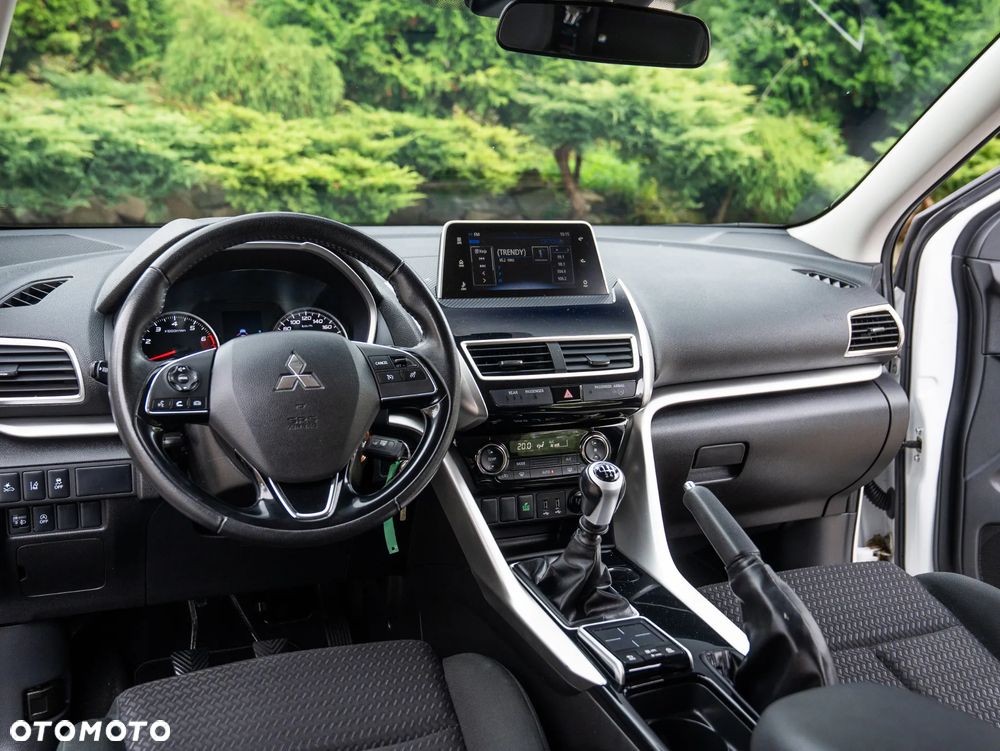 Mitsubishi Eclipse Cross 1.5 T Intense - 30