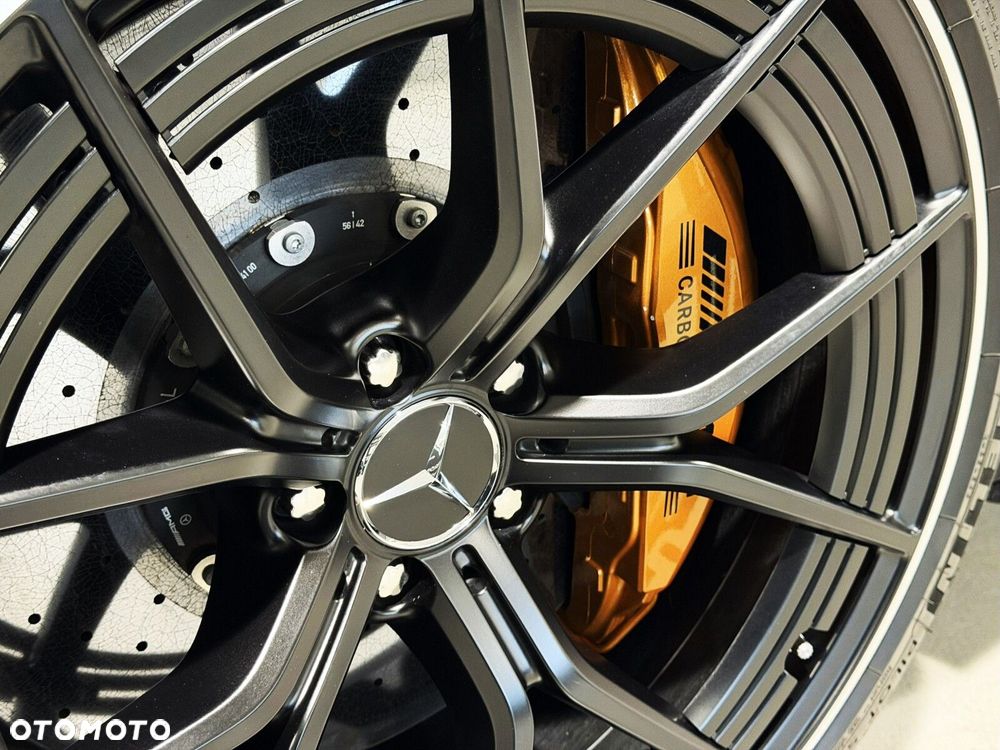 Mercedes-Benz AMG GT - 19