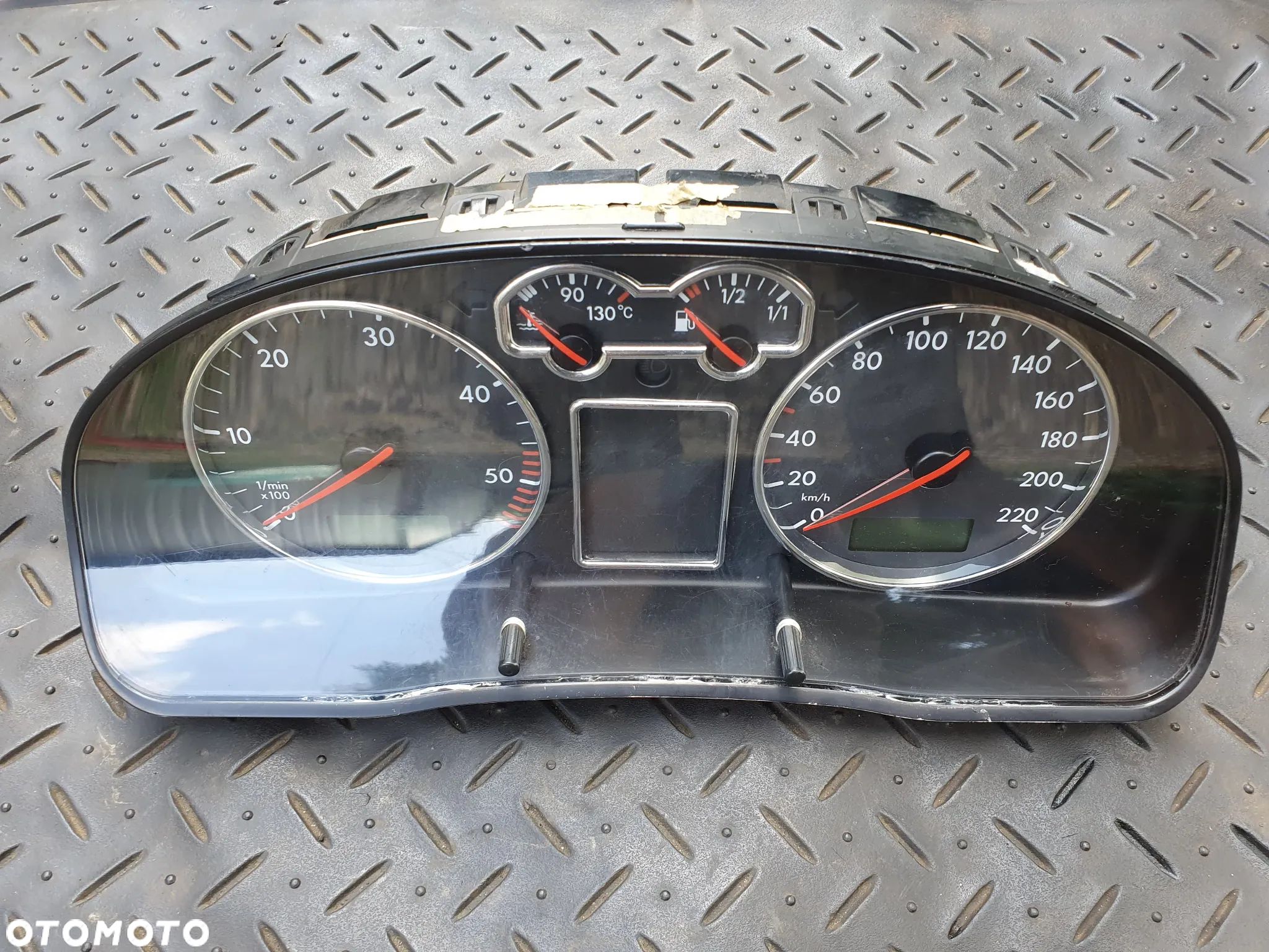 VW PASSAT B5 1.9TDI LICZNIK ZEGARY PRĘDKOŚCIOMIERZ 3B1919860C CHROM - 1