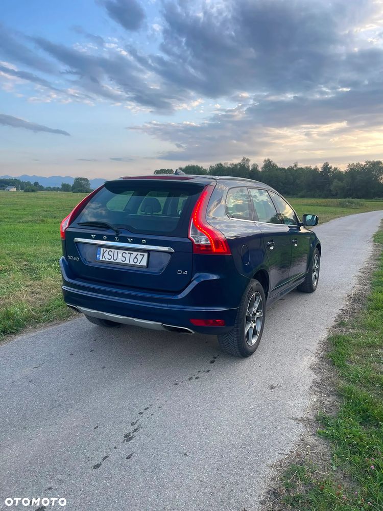 Volvo XC 60 D4 Drive-E Ocean Race - 8