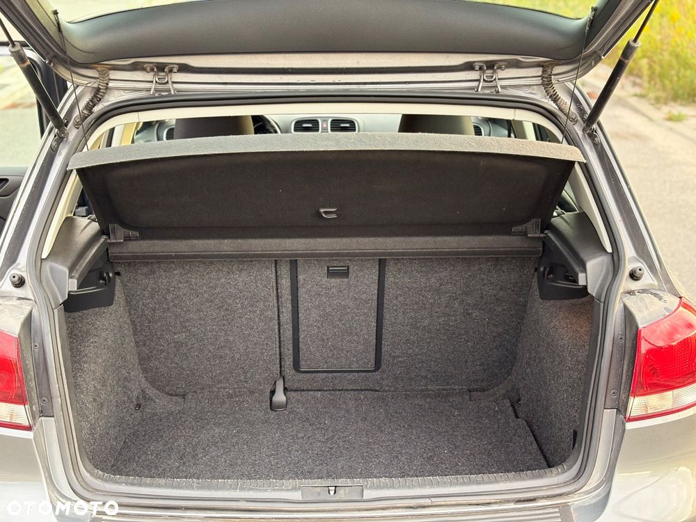 Volkswagen Golf - 17