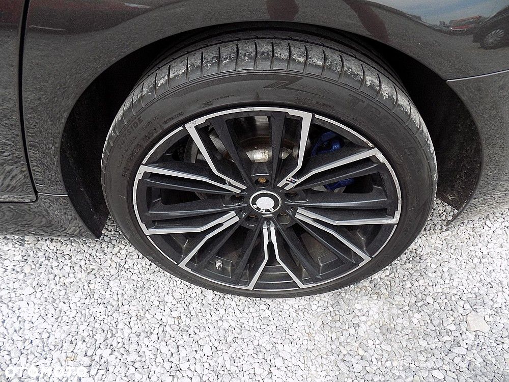 BMW Seria 5 518d - 22