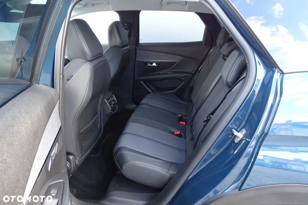 Peugeot 3008 BlueHDi 130 Stop & Start EAT8 Allure Business-Paket - 18