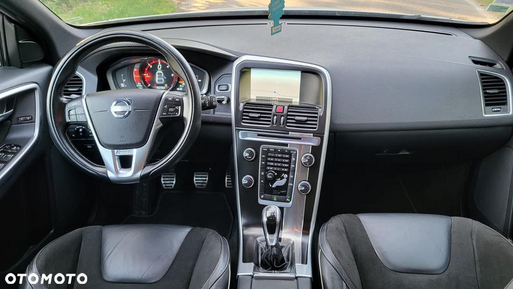 Volvo XC 60 D4 Drive-E R-Design Momentum - 37
