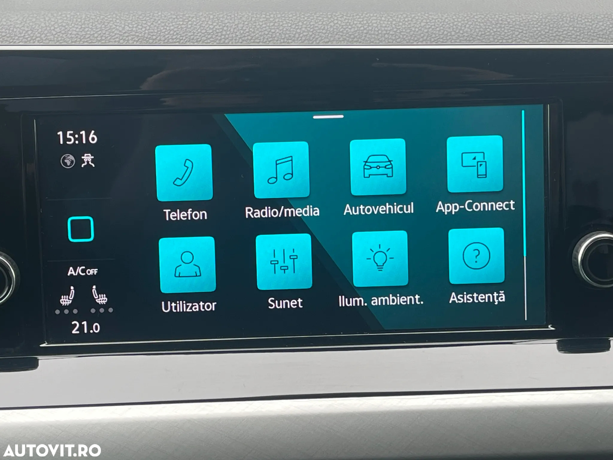 Volkswagen Golf 1.5 eTSI ACT DSG MHEV Life - 12