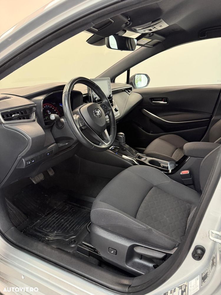 Toyota Corolla 1.8 HSD Dynamic - 13