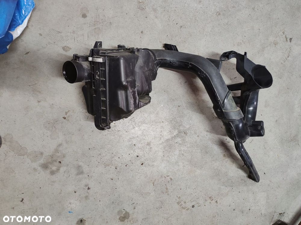Obudowa filtra powietrza rezonator 1.2 Nissan Juke LIFT F15 14-19 - 2