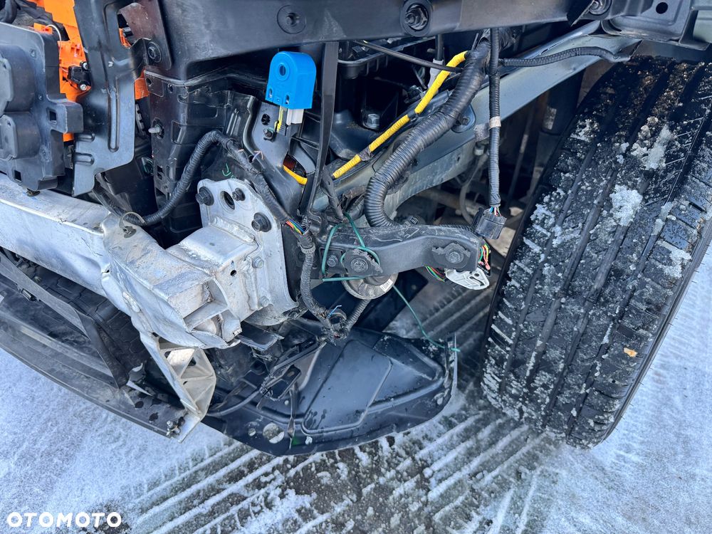 Hyundai Kona Premium - 10