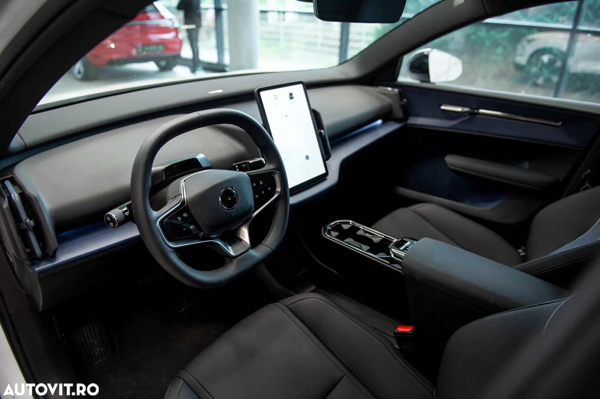 Volvo EX30 Twin Motor Performance AWD Ultra - 16