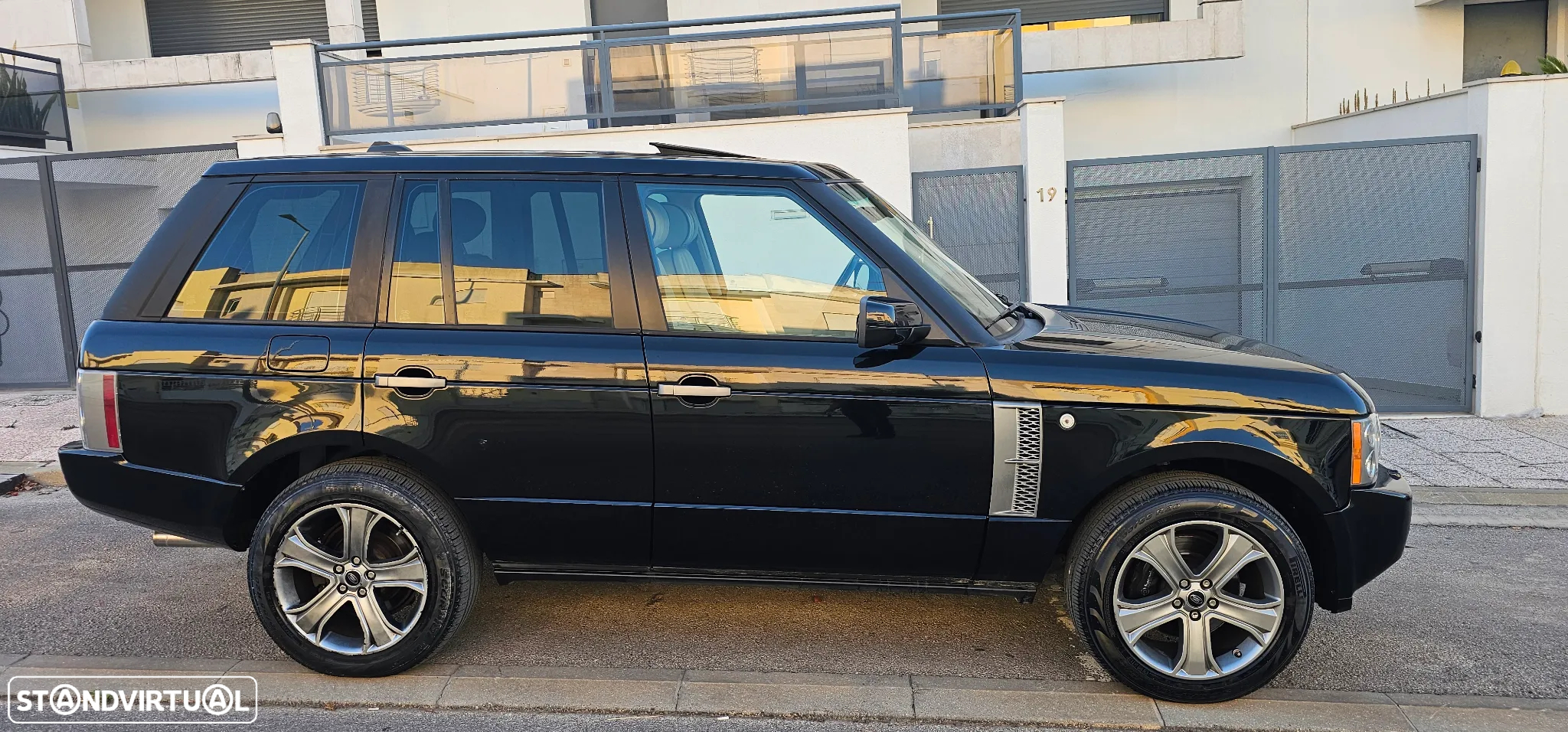 Land Rover Range Rover 4.2 V8 Supercharged - 2