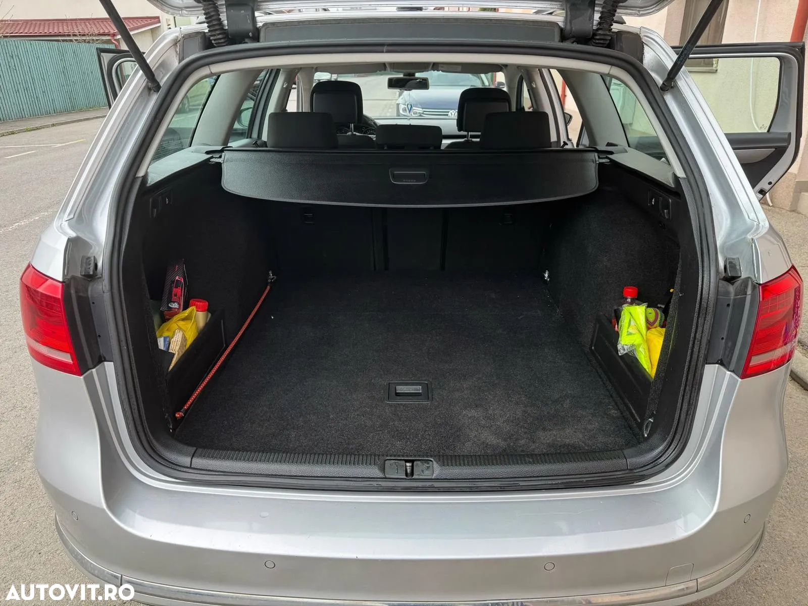 Volkswagen Passat - 10
