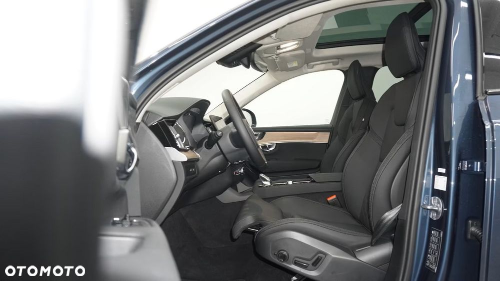 Volvo XC 90 T8 AWD Plug-In Hybrid Plus Dark 7os - 14