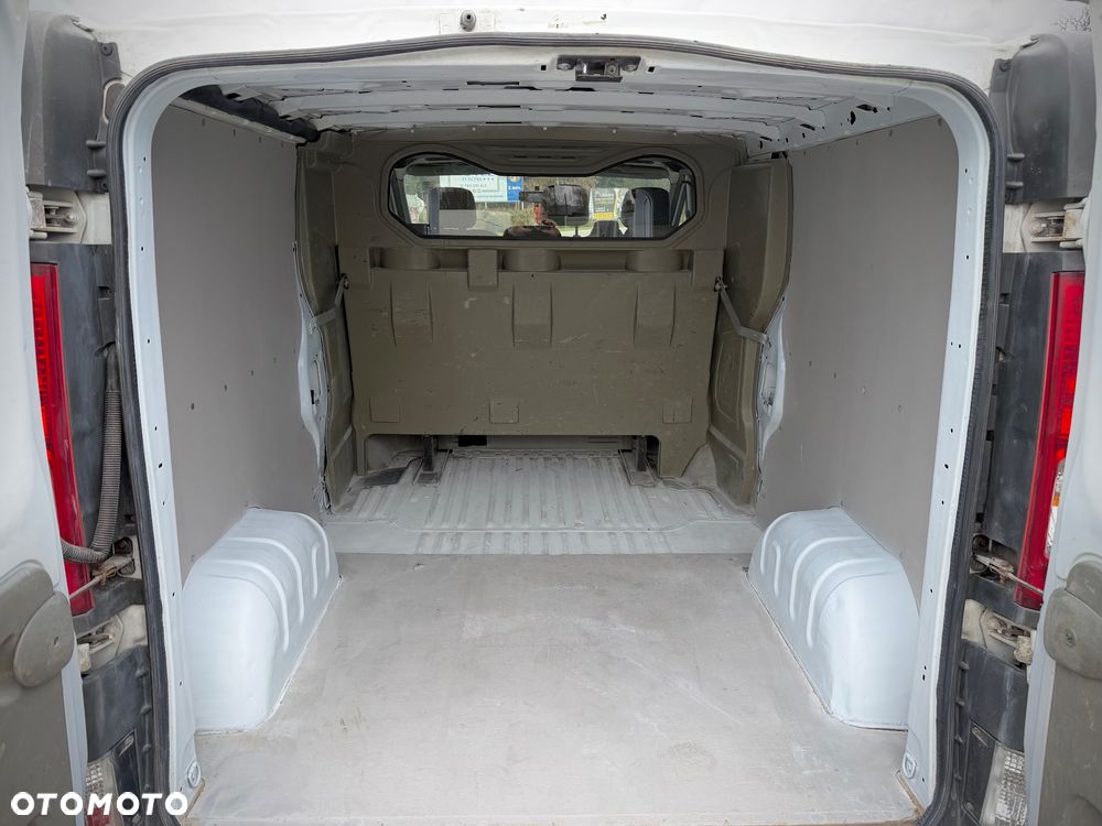 Renault Trafic - 13