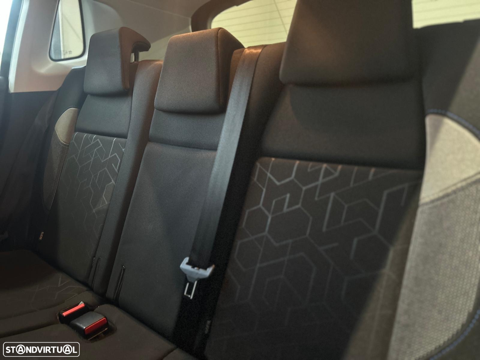 Peugeot 2008 1.5 BlueHDi Style - 11
