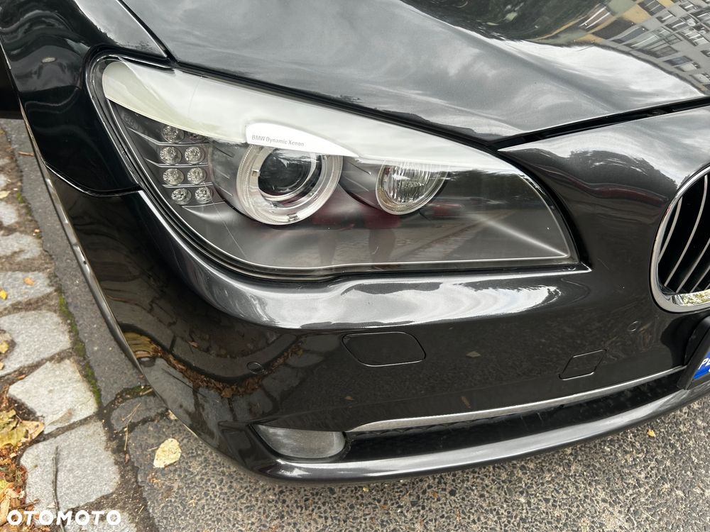 BMW Seria 7 750i L - 4