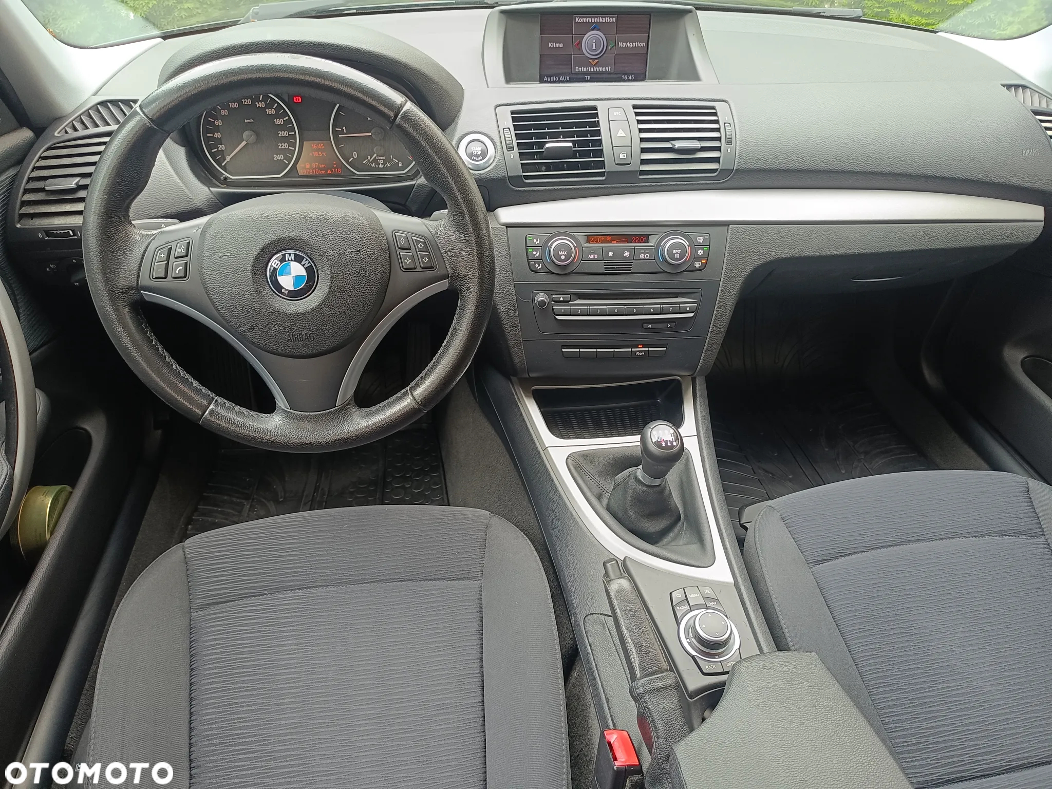 BMW Seria 1 118d Sport Line - 39