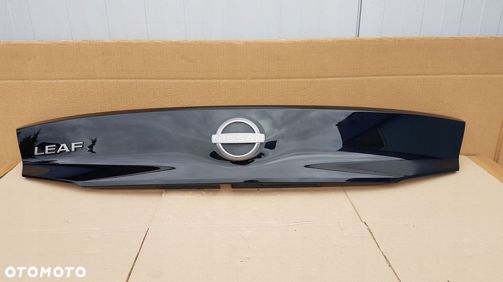 blenda klapy bagażnika nissan leaf ii 17- - 2