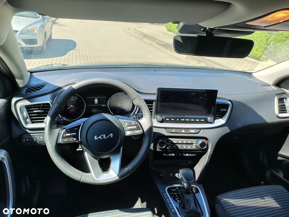 Kia Ceed - 22