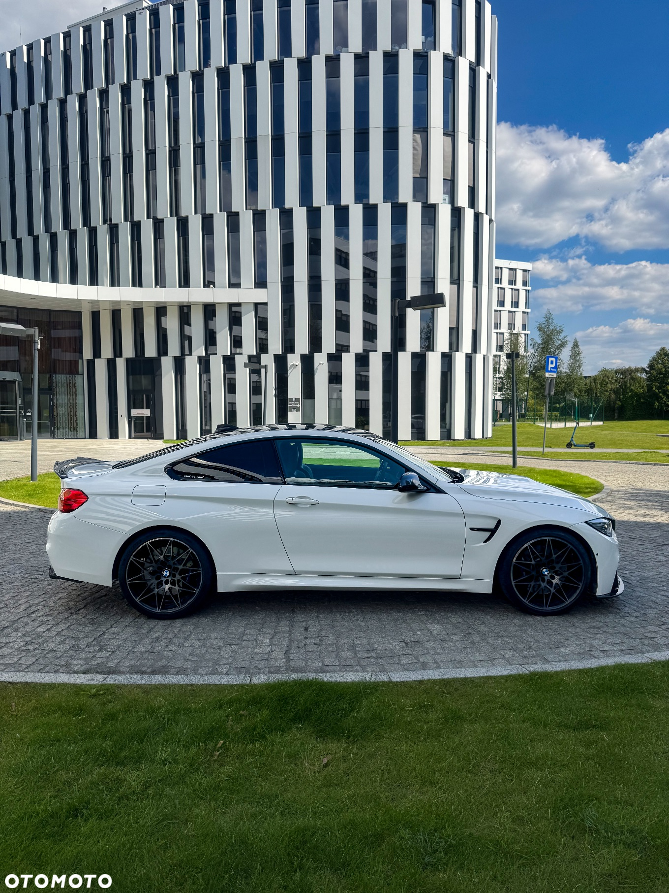 BMW M4 Coupe DKG - 9